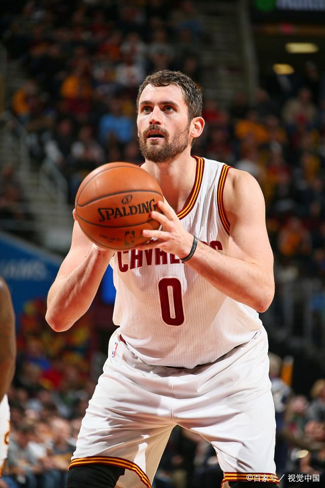 体育WTT世界杯决赛 ：樊振东 孙颖莎问鼎男女单冠军